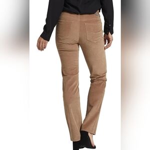 NWOT Jag Jeans Corduroy Size 6/32 Ruby Straight Caramel Color